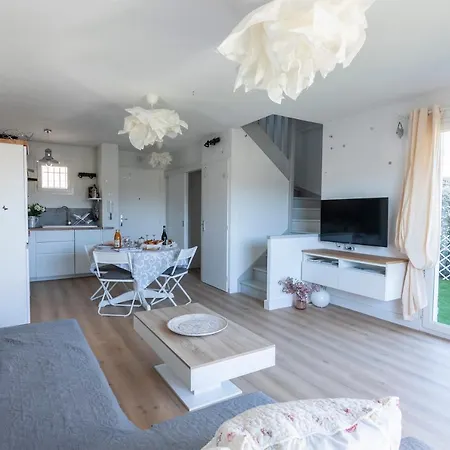 La Petite Poule Rousse - Maison Avec Piscine Nyaraló